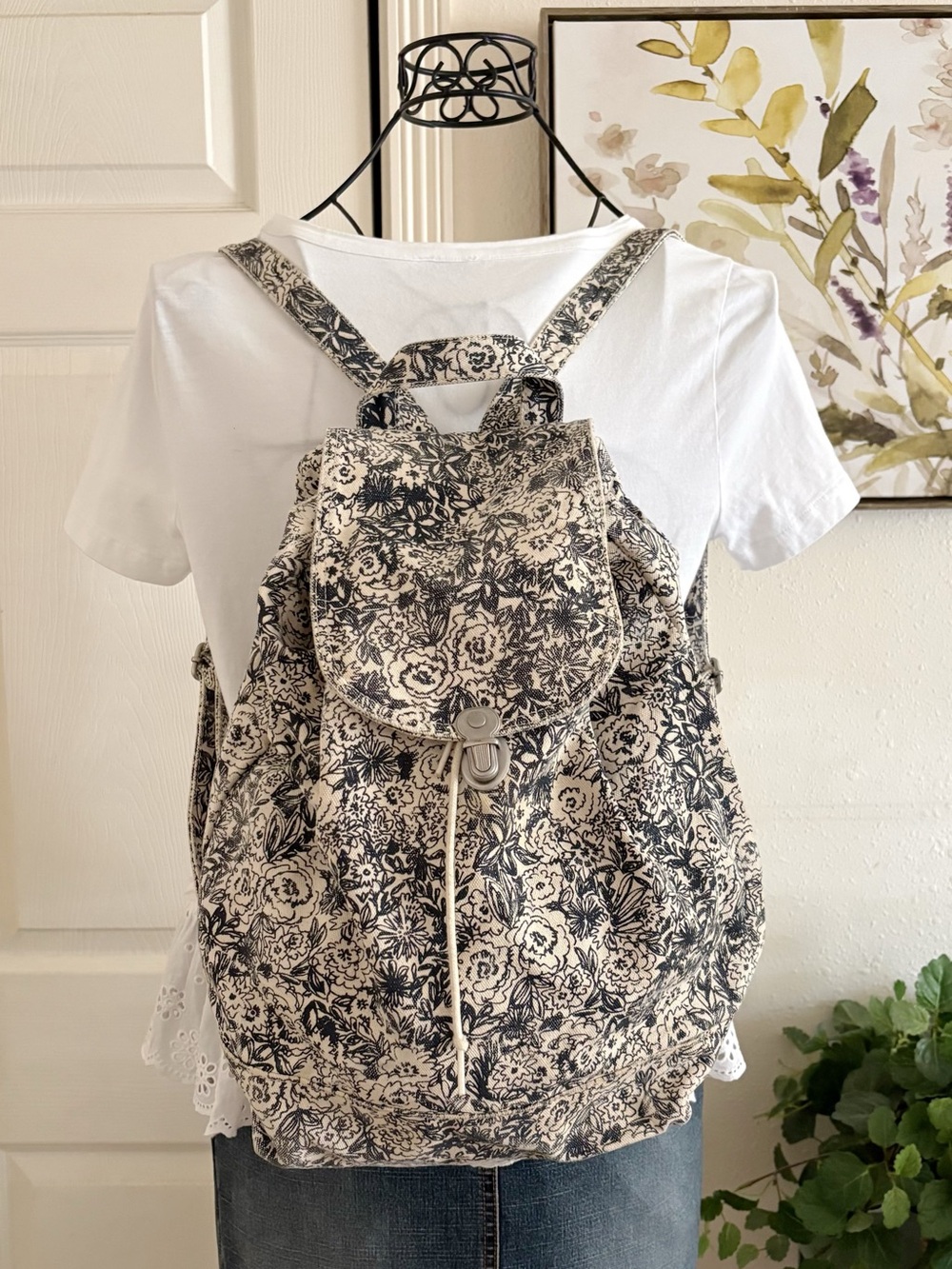 BAGGU Black & Cream Floral Canvas Drawstring Backpack